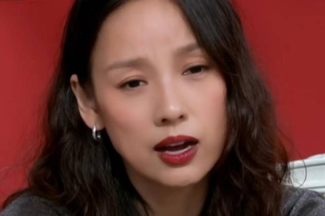 JTBC pulls off a massive win... Taking first place on Mondays, hitting a new peak in ratings, and dominating social buzz to heat up living rooms across Korea ('Love War')
